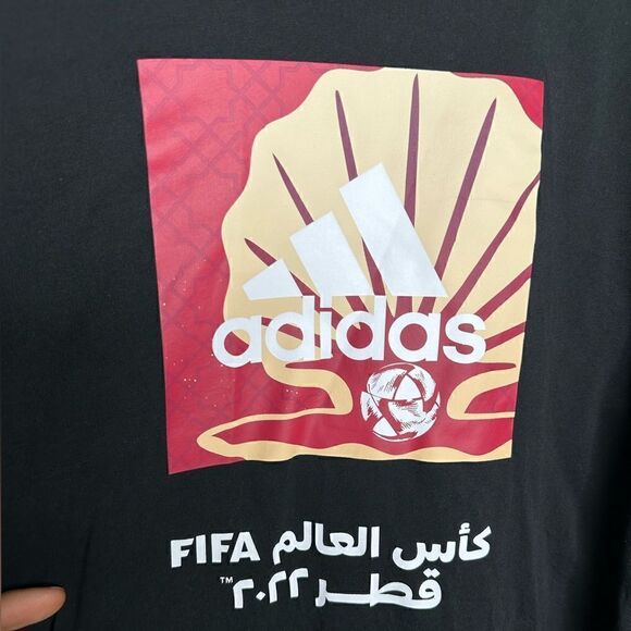 Adidas men’s black Fifa World Cup 2022 T-shirt Medium - Picture 3 of 4
